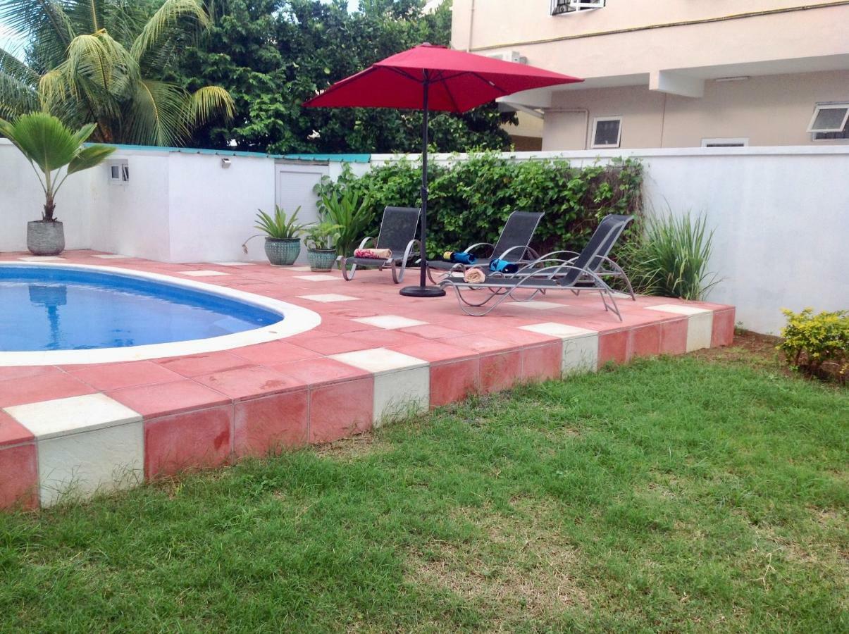 Cardamon Villa Is A 2 Bedroom With 1 Bathroom And Seperate Toilet Detached House With Ac And Swimming Pool , 5 Minutes Walk From Flic En Flac Public Beach Ngoại thất bức ảnh